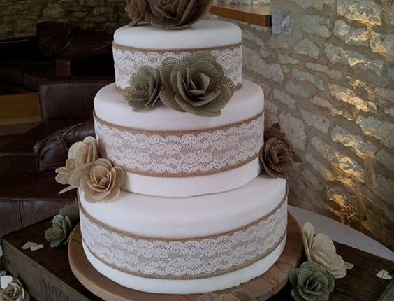 Rustic Burlap Hessian Wedding Cake