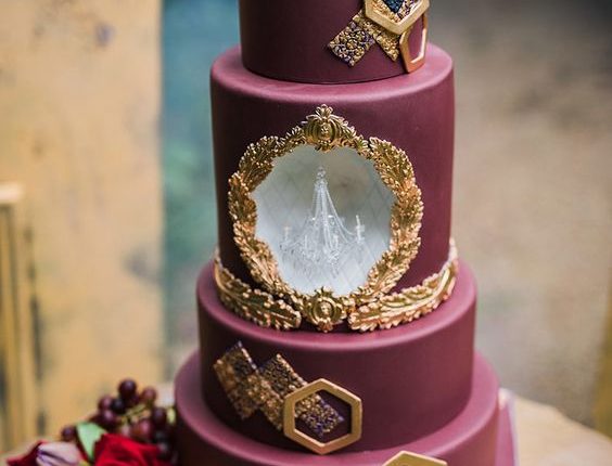 berry-inspired baroque fall wedding cake