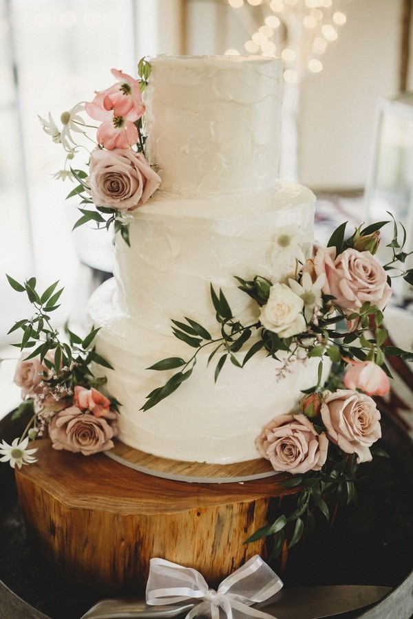 Top 20 Simple Wedding Cakes on Budgets for 2020 Roses & Rings