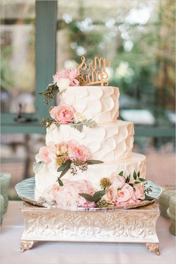 Garden vintage wedding cake