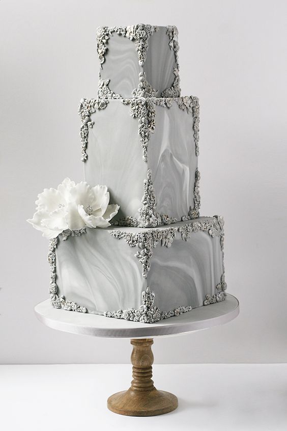 Marble and bas-relief wedding cake