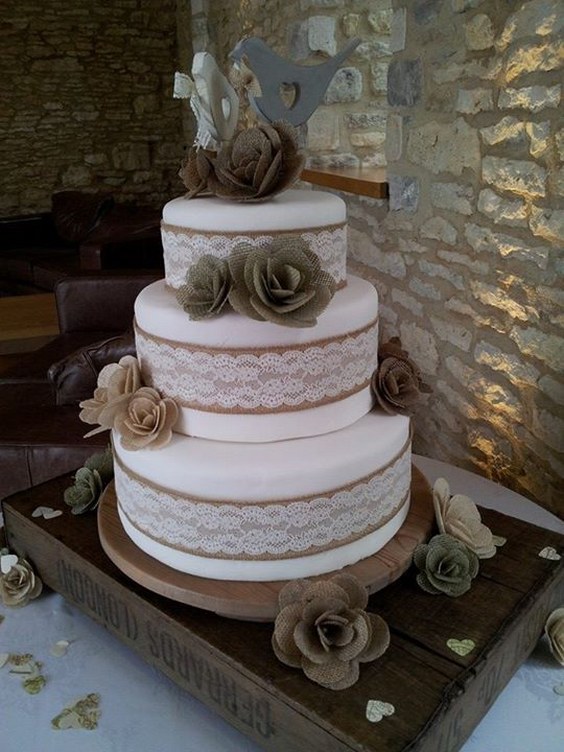 Rustic Burlap Hessian Wedding Cake