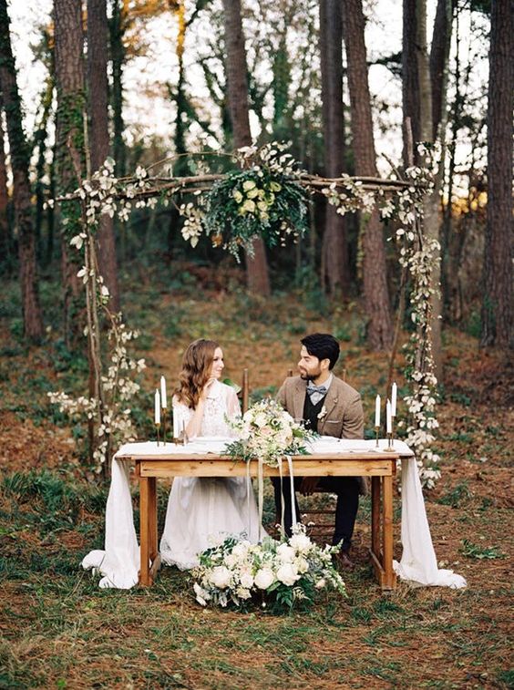 Sweetheart Tables for Fall Wedding