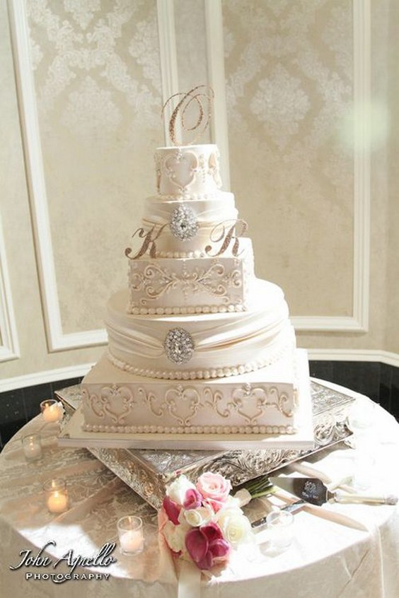 Vintage Royalty Wedding Cake