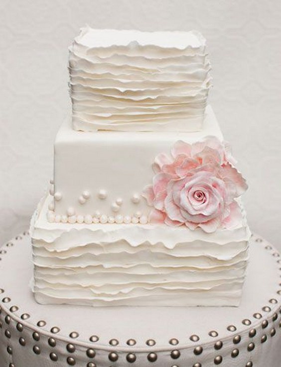 ruffle vinatge square wedding cake