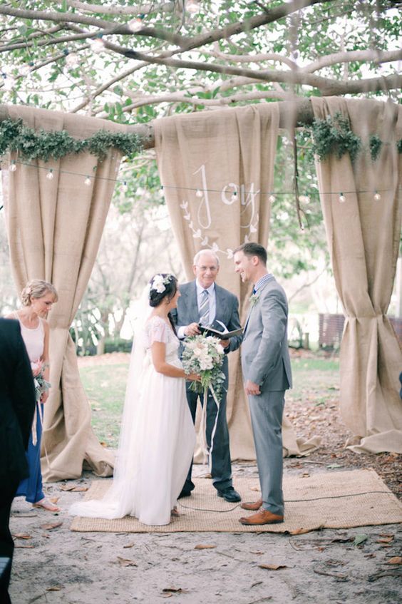 rustic burlap wedding backdrop