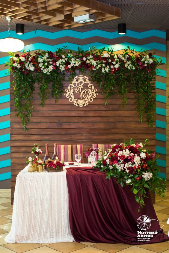rustic fall burgundy sweetheart wedding table decor