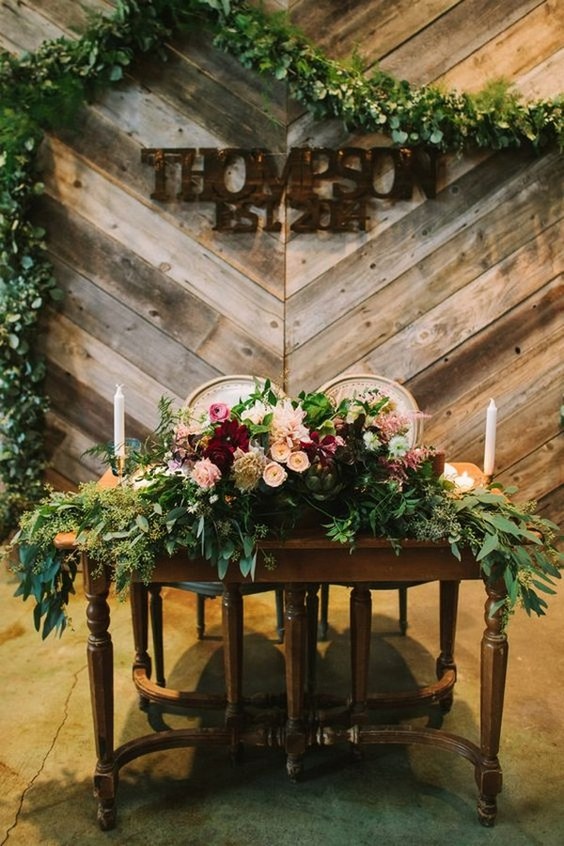 rustic wedding sweetheart table decoration ideas