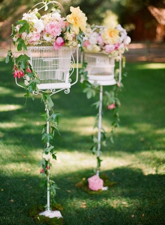 vintage birdcage wedding aisle decor