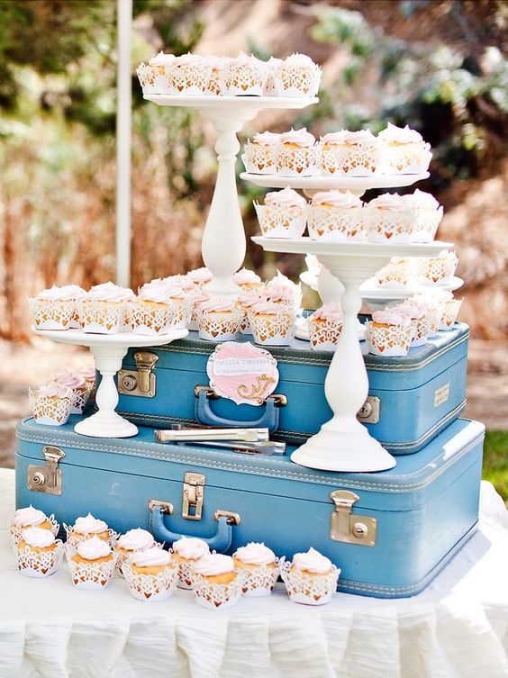 vintage blue suitcase wedding cake stand