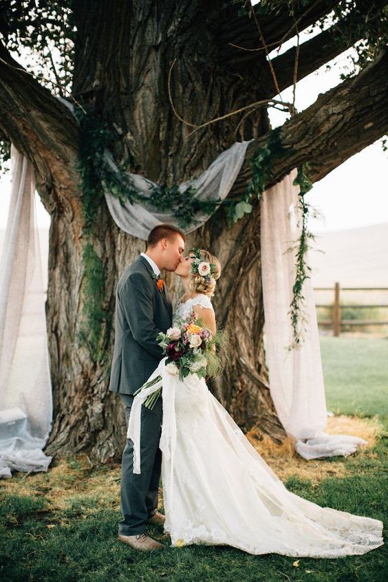 farm wedding tree backdrop