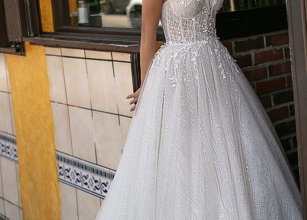 Berta 2019 Wedding Dresses 0O7A1559