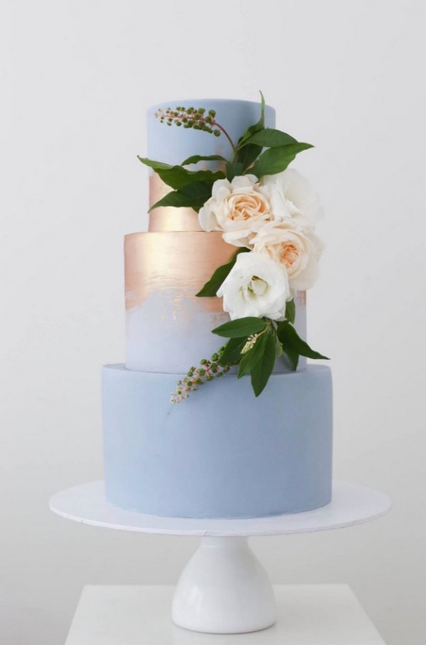gold and dusty blue wedding cake from Sweet Bakes