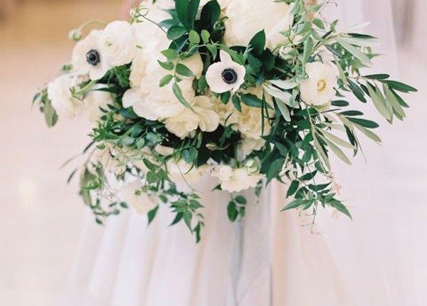 greenery and white anemone raunuculus wedding bouquet
