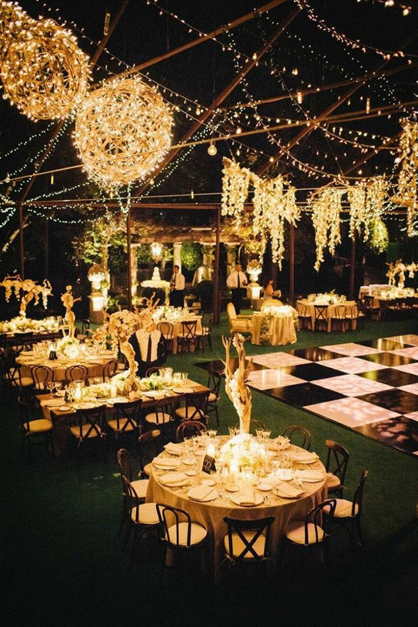 lights up evening wedding reception ideas for rustic themed weddings