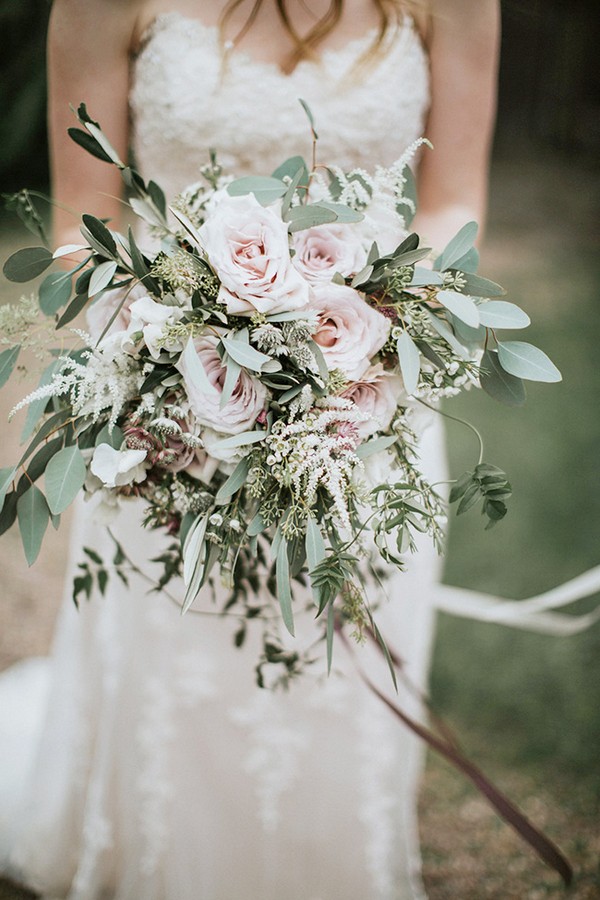blush and sage green color organic wedding bouquets ideas