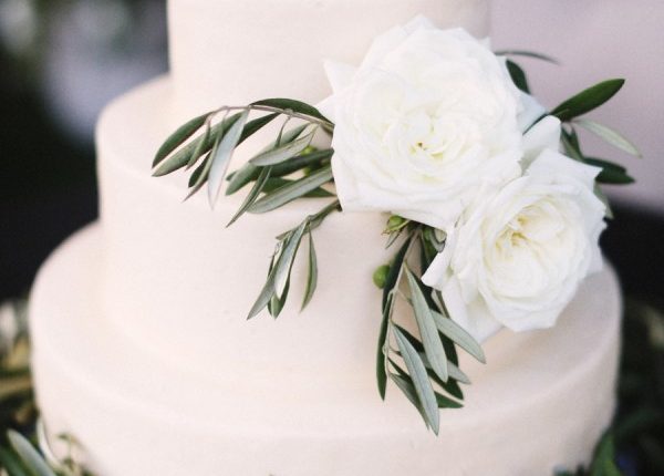elegant wedding cake idea