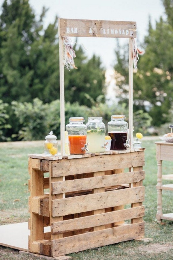 Wedding Pallet Drink Wedding Decor