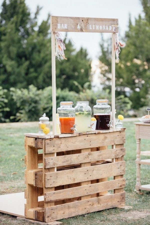 Wedding Pallet Drink Wedding Decor