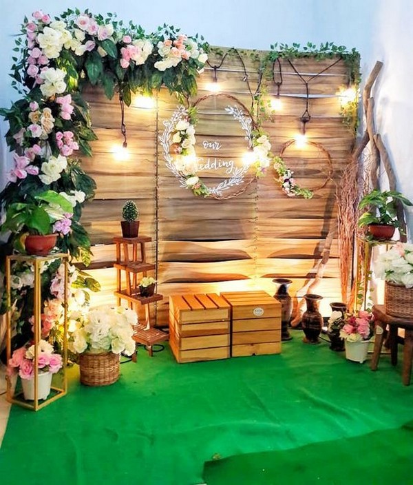 rustic wooden pallet wedding backdrop
