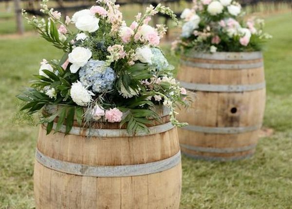 wine barrel wedding decor ideas