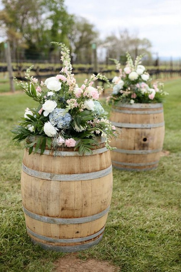 wine barrel wedding decor ideas