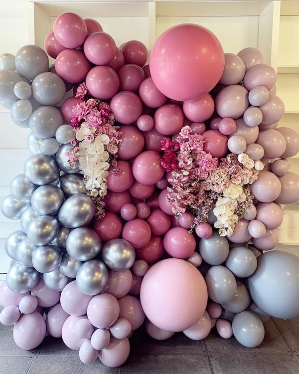 dusty rose and dusty blue balloons wedding backdrop decor ideas 4