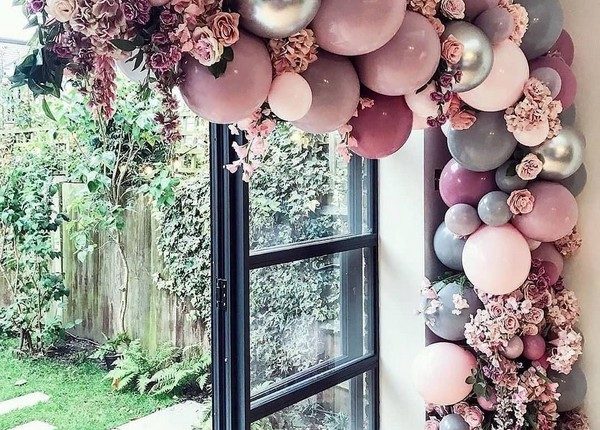 dusty rose balloons wedding decor ideas 5
