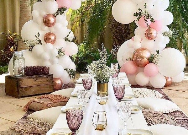 pink and white balloons wedding reception decor ideas 13