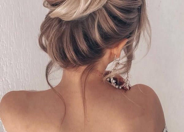 High updo wedding hairstyles for long hair from tanya_ilyasevich_ 4