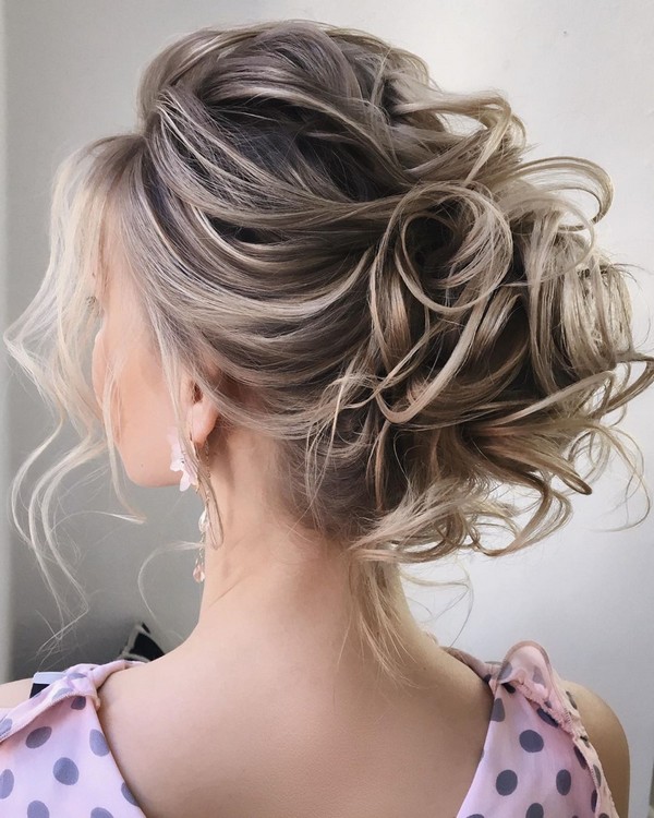 Messy wedding updo hairstyles from lenabogucharskaya