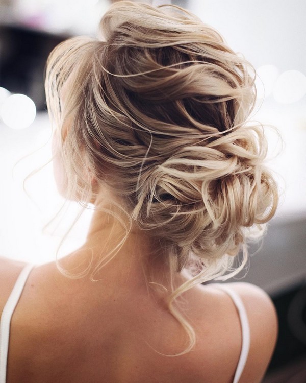 Messy wedding updo hairstyles from lenabogucharskaya