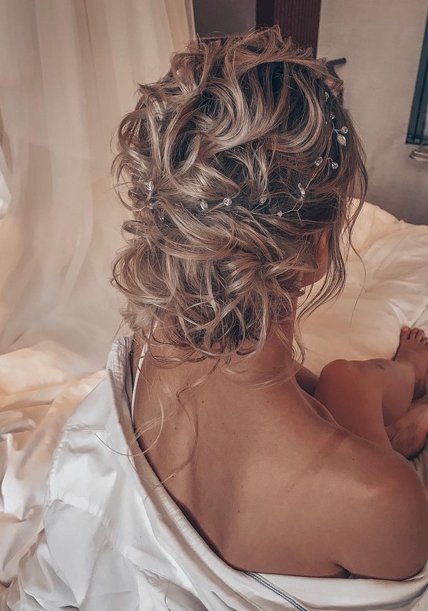 Messy wedding updo hairstyles from tanya_ilyasevich_ 3