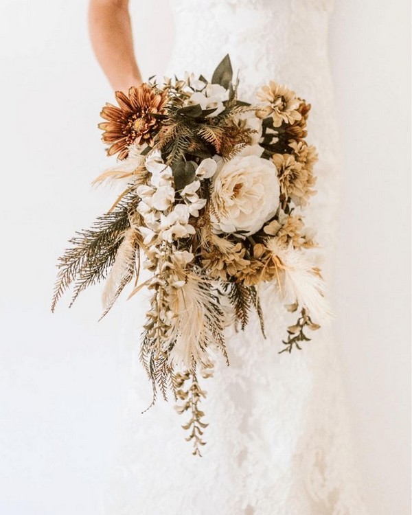 Rust burnt orange fall wedding bouquet idea - bohemian wedding flowers, dusty orange wedding bouquets