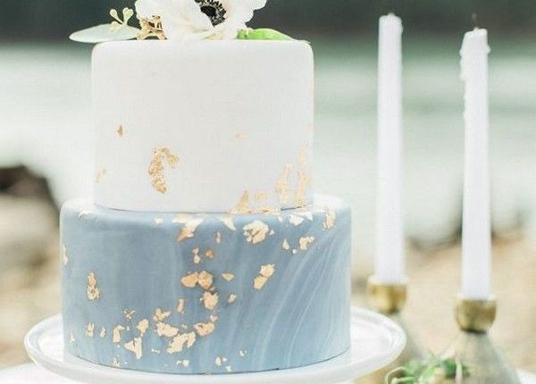 Simple and chic buttercream wedding cakes 4