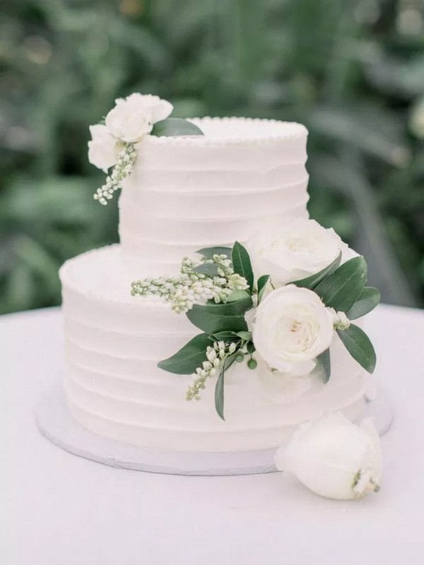 Simple and chic buttercream wedding cakes