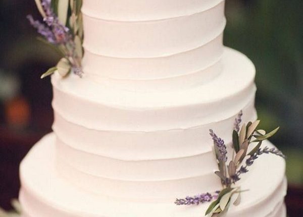 rustic simple buttercream wedding cake with lavender