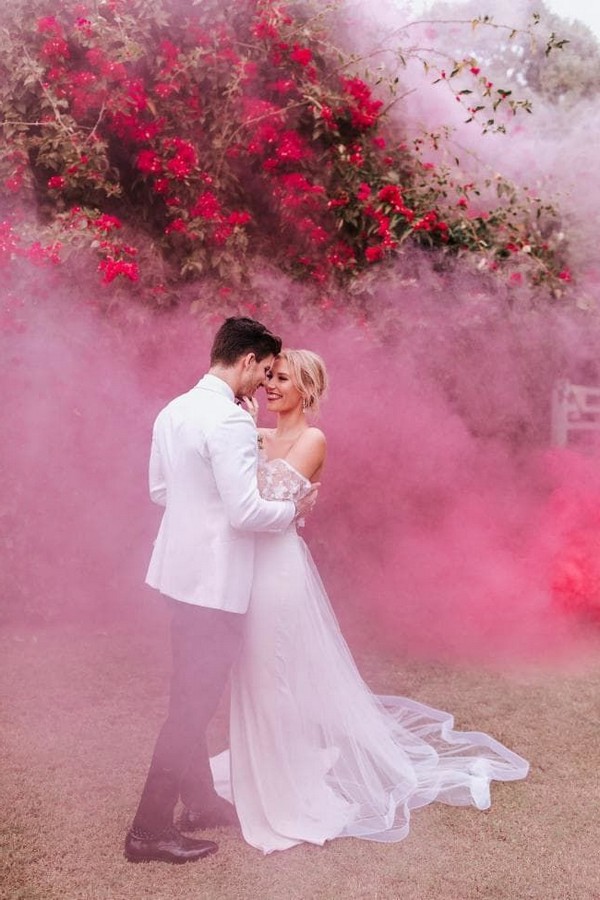 Colorful Smoke Bomb Wedding Photo Ideas #wedding #weddingphotos #weddingideas