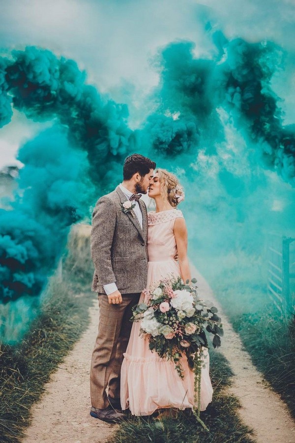 Colorful Smoke Bomb Wedding Photo Ideas #wedding #weddingphotos #weddingideas