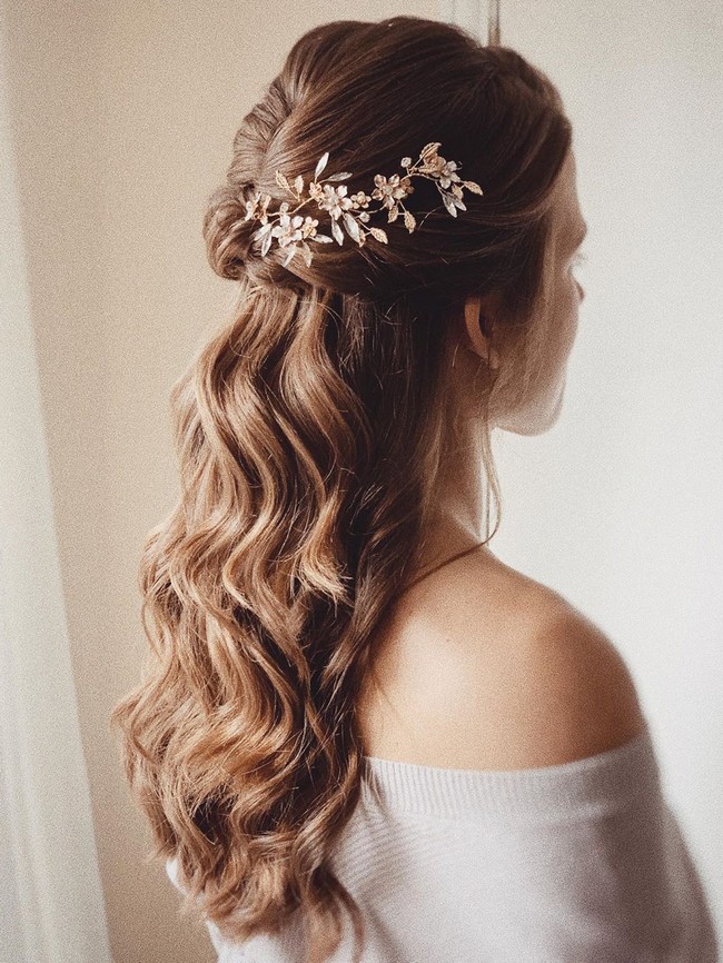 Olga Hampshire Half Up Half Down Wedding Hairstyles #wedding #hair #hairstyles #weddingideas