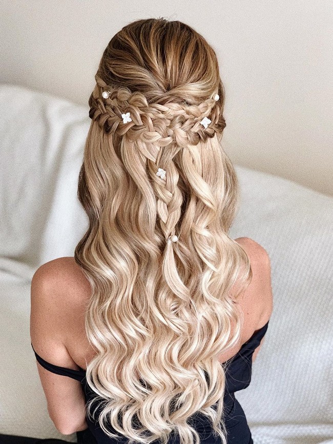 Olga Hampshire Half Up Half Down Wedding Hairstyles #wedding #hair #hairstyles #weddingideas