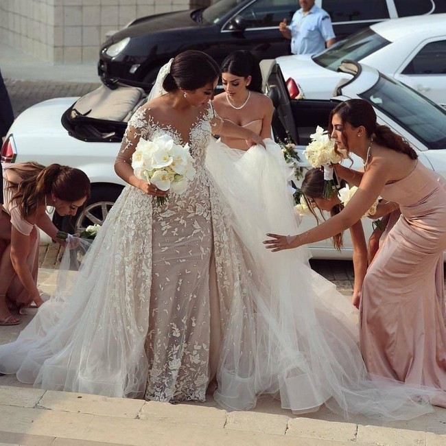 Wedding Photos With Your Bridesmaids #bridesmaid #wedding #weddingphotos #weddingideas