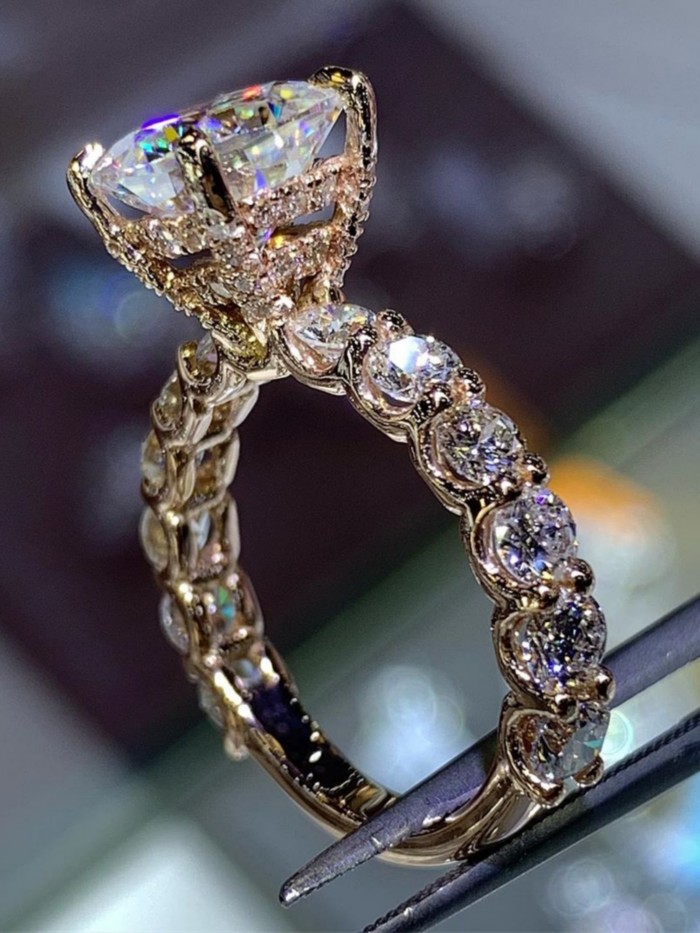 Diamond Engagement Rings #rings #engagementrings #weddingrings #weddingbands