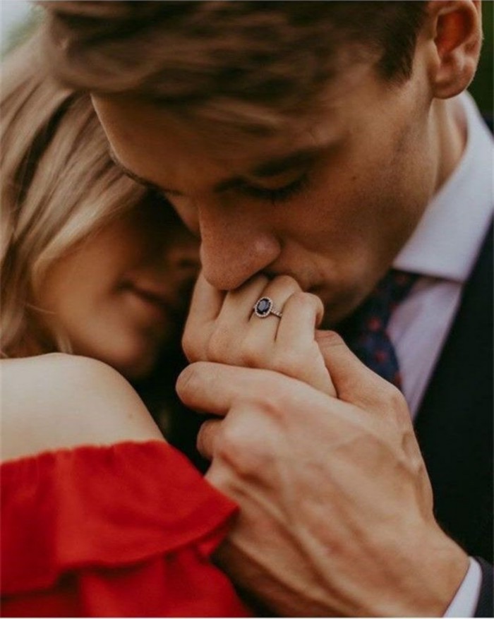 Engagement Ring Shot Engagement Photo Ideas #engagementphotos #engagementrings #rings