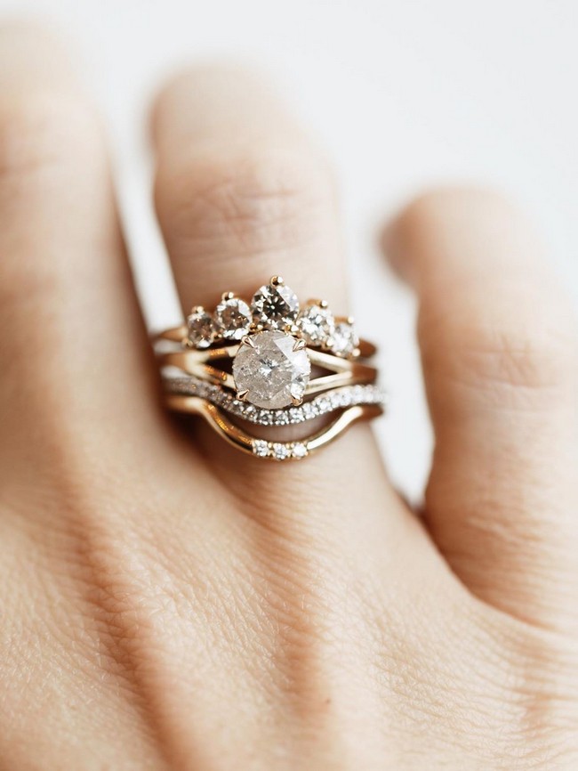 20 Vintage Engagement Rings from considerthewldflwrs | Roses & Rings