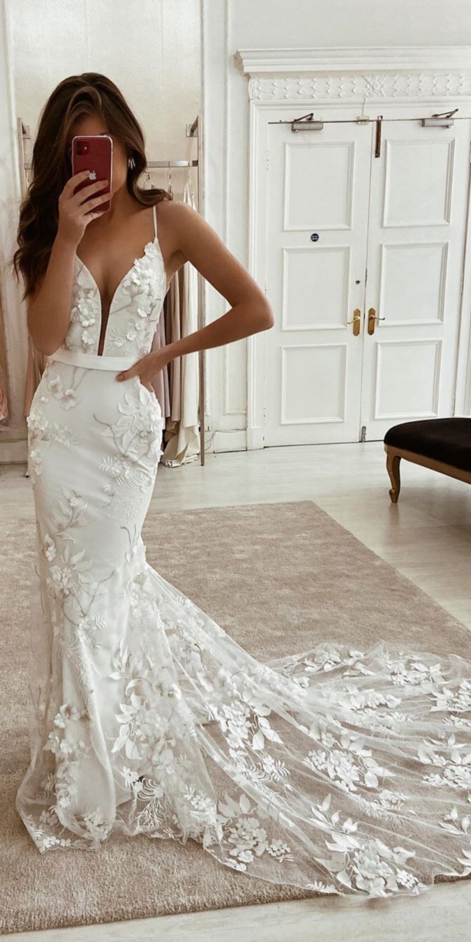 Eleganza Sposa Lace Wedding Dresses #dresses #wedding #weddingdresses #bridal #bridaldresses