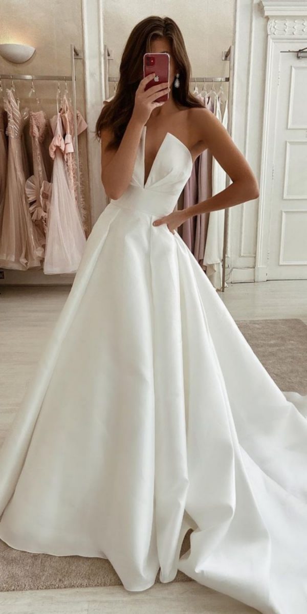 Eleganza Sposa Lace Wedding Dresses 2024 | Roses & Rings
