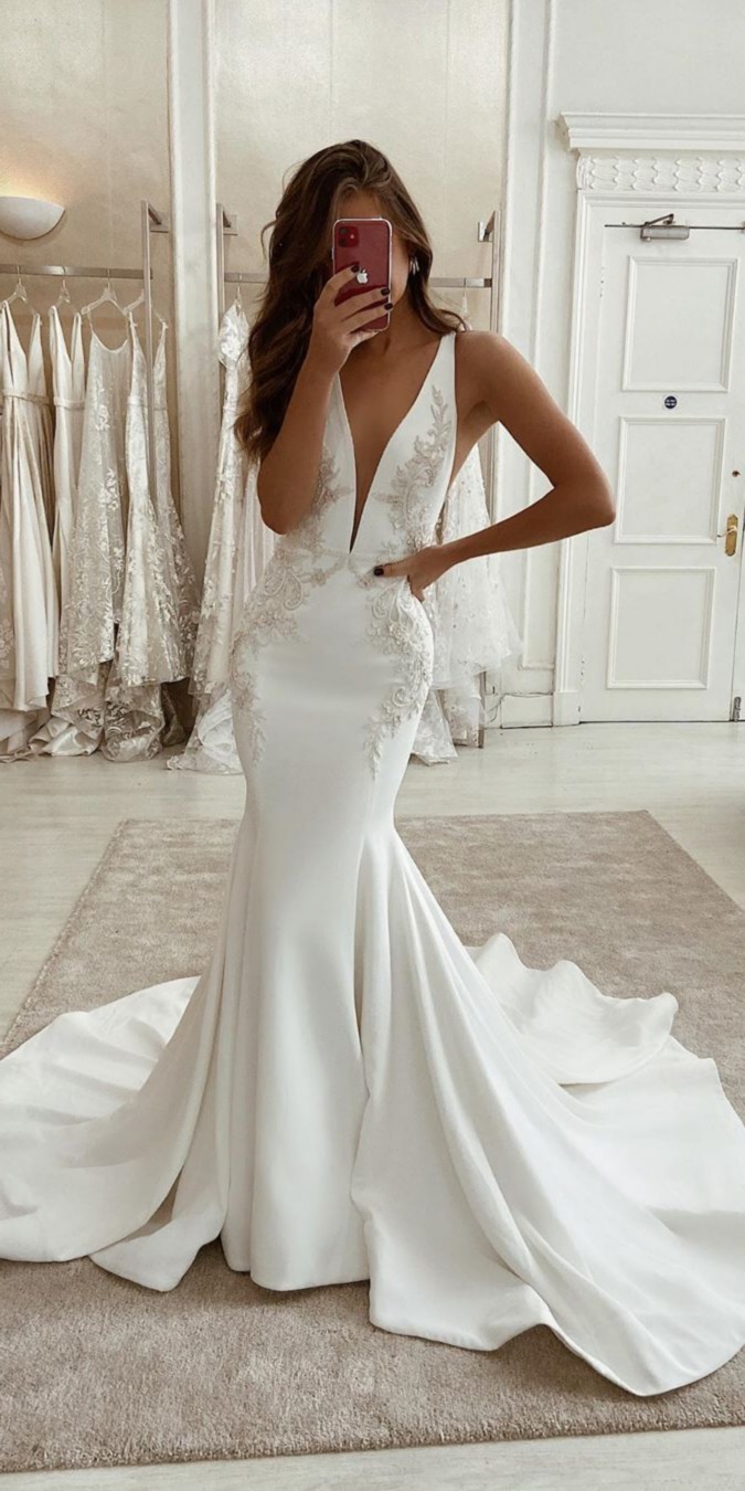 Eleganza Sposa Lace Wedding Dresses #dresses #wedding #weddingdresses #bridal #bridaldresses