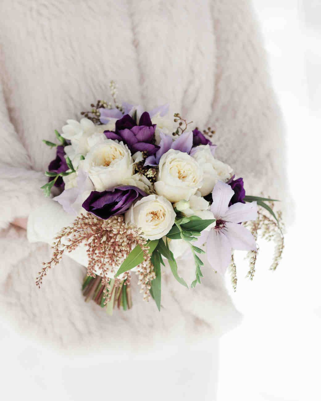 lavender and white wedding bouquets