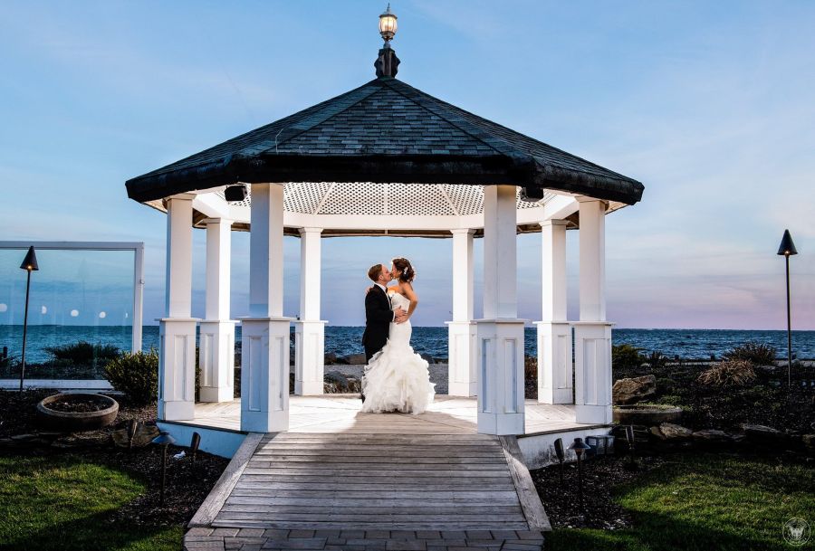 3Land's End wedding